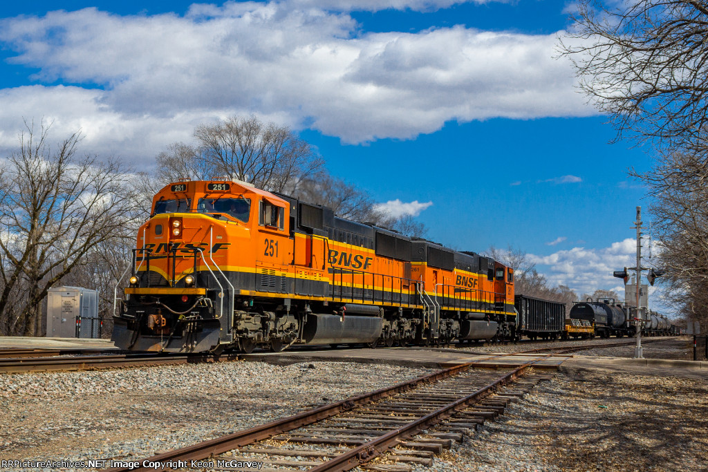 BNSF 251 WEST